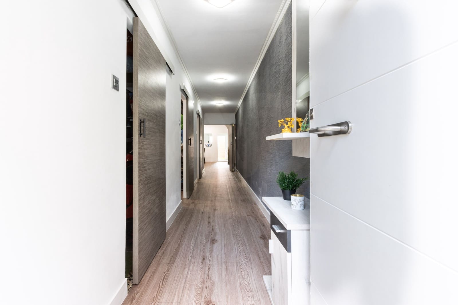 2 bedroom Apartment for sale in Sabadell with garage - € 245,000 (Ref: 10130852)