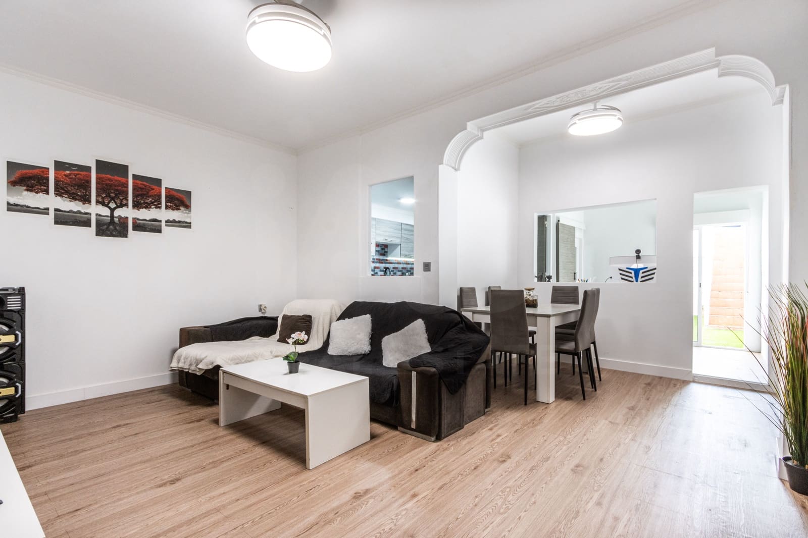 2 bedroom Apartment for sale in Sabadell with garage - € 245,000 (Ref: 10130852)