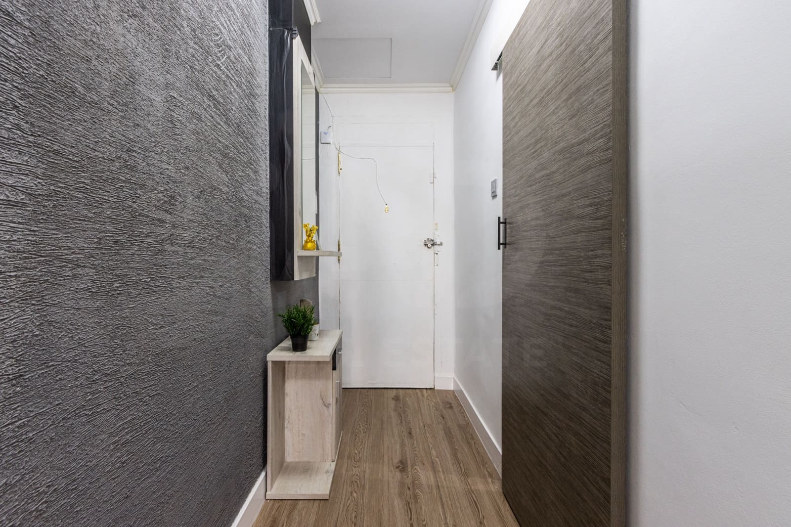 2 bedroom Apartment for sale in Sabadell with garage - € 245,000 (Ref: 10130852)