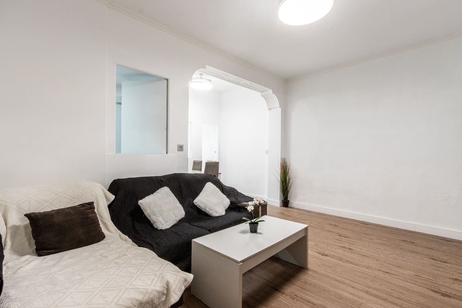 2 bedroom Apartment for sale in Sabadell with garage - € 245,000 (Ref: 10130852)