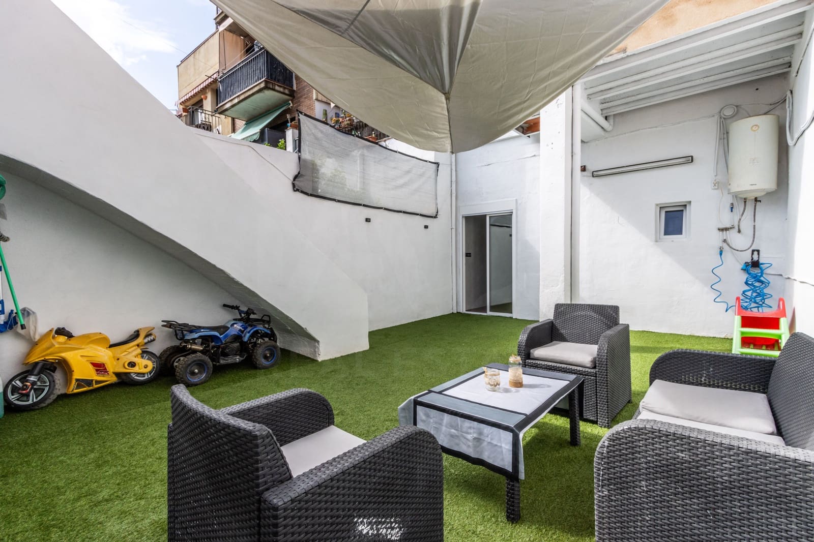 2 bedroom Apartment for sale in Sabadell with garage - € 245,000 (Ref: 10130852)