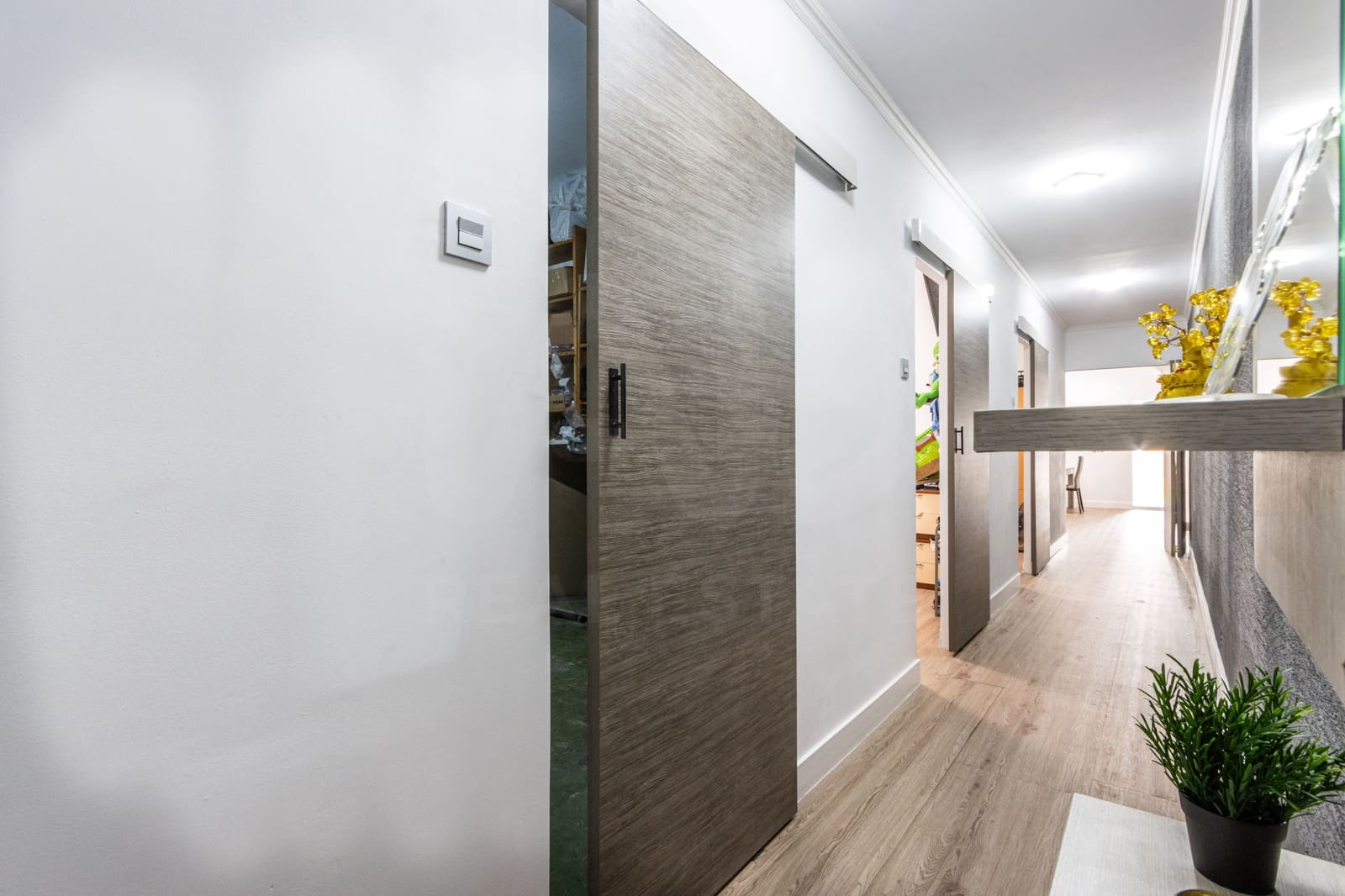 2 bedroom Apartment for sale in Sabadell with garage - € 245,000 (Ref: 10130852)