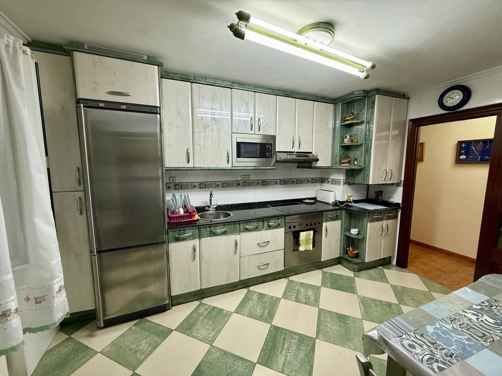 4 sovrum Lägenhet till salu i Carreno med garage - 395 000 € (Ref: 10130855)