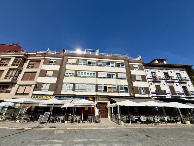 4 sovrum Lägenhet till salu i Candás, Carreño med garage - 395 000 € (Ref: 10130855)