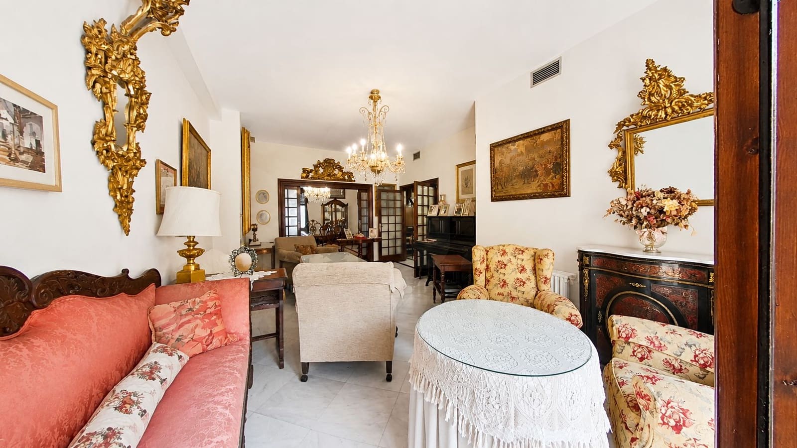 4 soveværelse Lejlighed til salg i Cordoba by med garage - € 700.000 (Ref: 10130858)