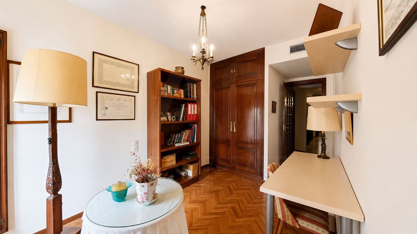 4 soveværelse Lejlighed til salg i Cordoba by med garage - € 700.000 (Ref: 10130858)