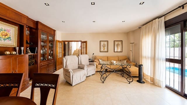6 sovrum Lägenhet till salu i Santa Maria de Trassierra, Córdoba stad med pool garage - 630 000 € (Ref: 10130860)