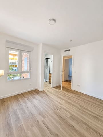 3 sovrum Lägenhet till salu i Coslada - 357 000 € (Ref: 10130861)