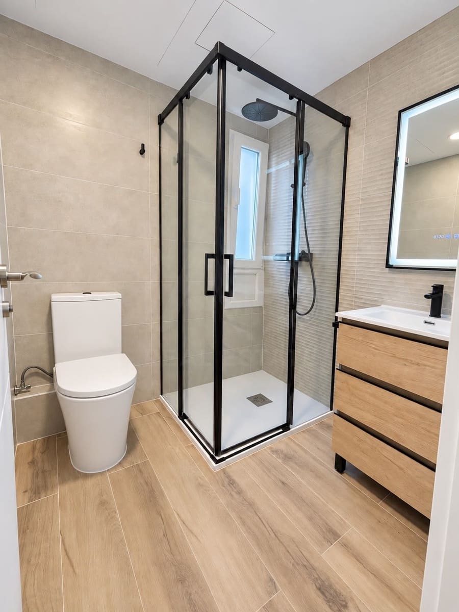 3 sovrum Lägenhet till salu i Coslada - 357 000 € (Ref: 10130861)
