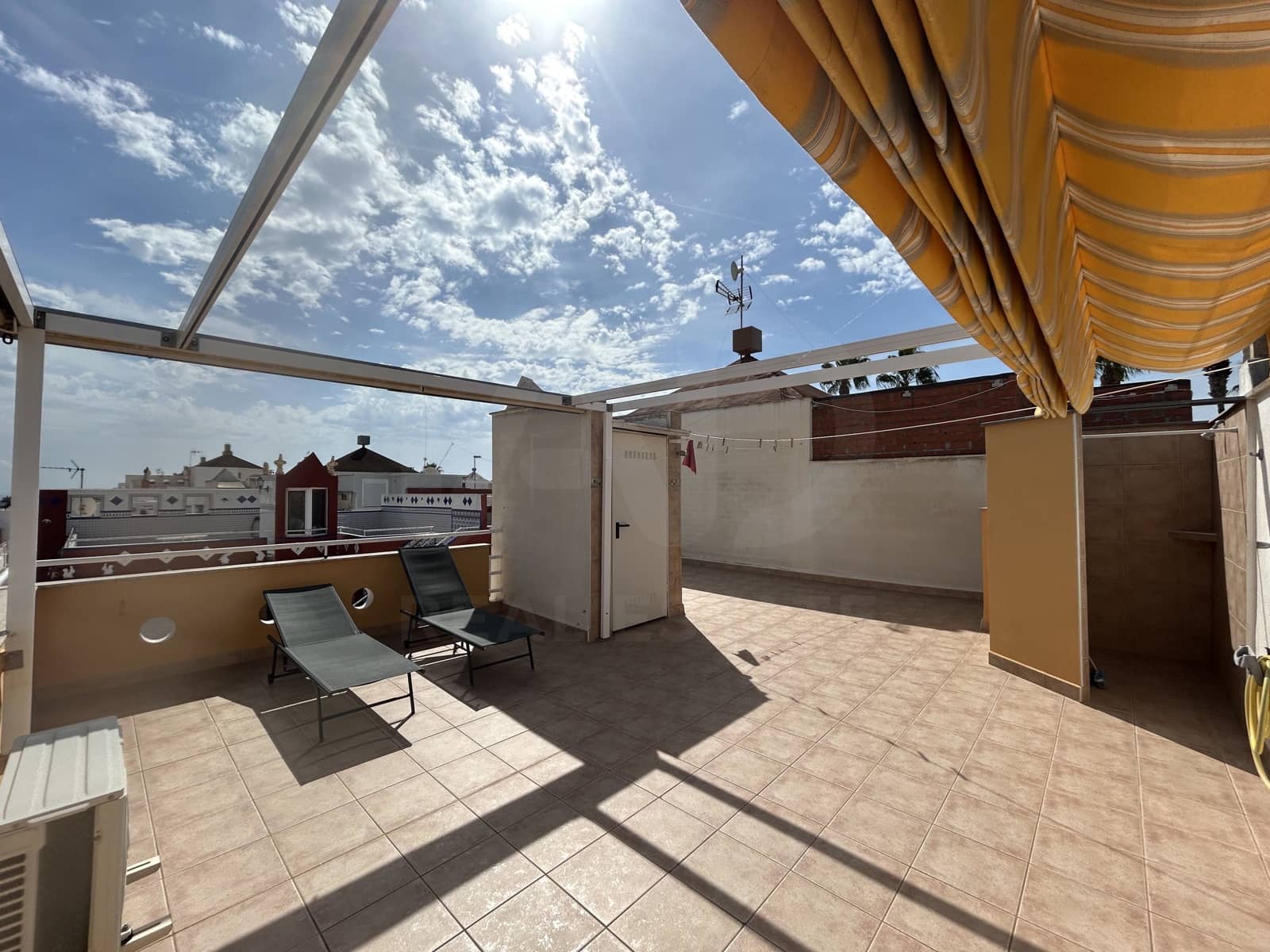 2 soverom Leilighet til salgs i Torrevieja med svømmebasseng - € 159 000 (Ref: 10131049)