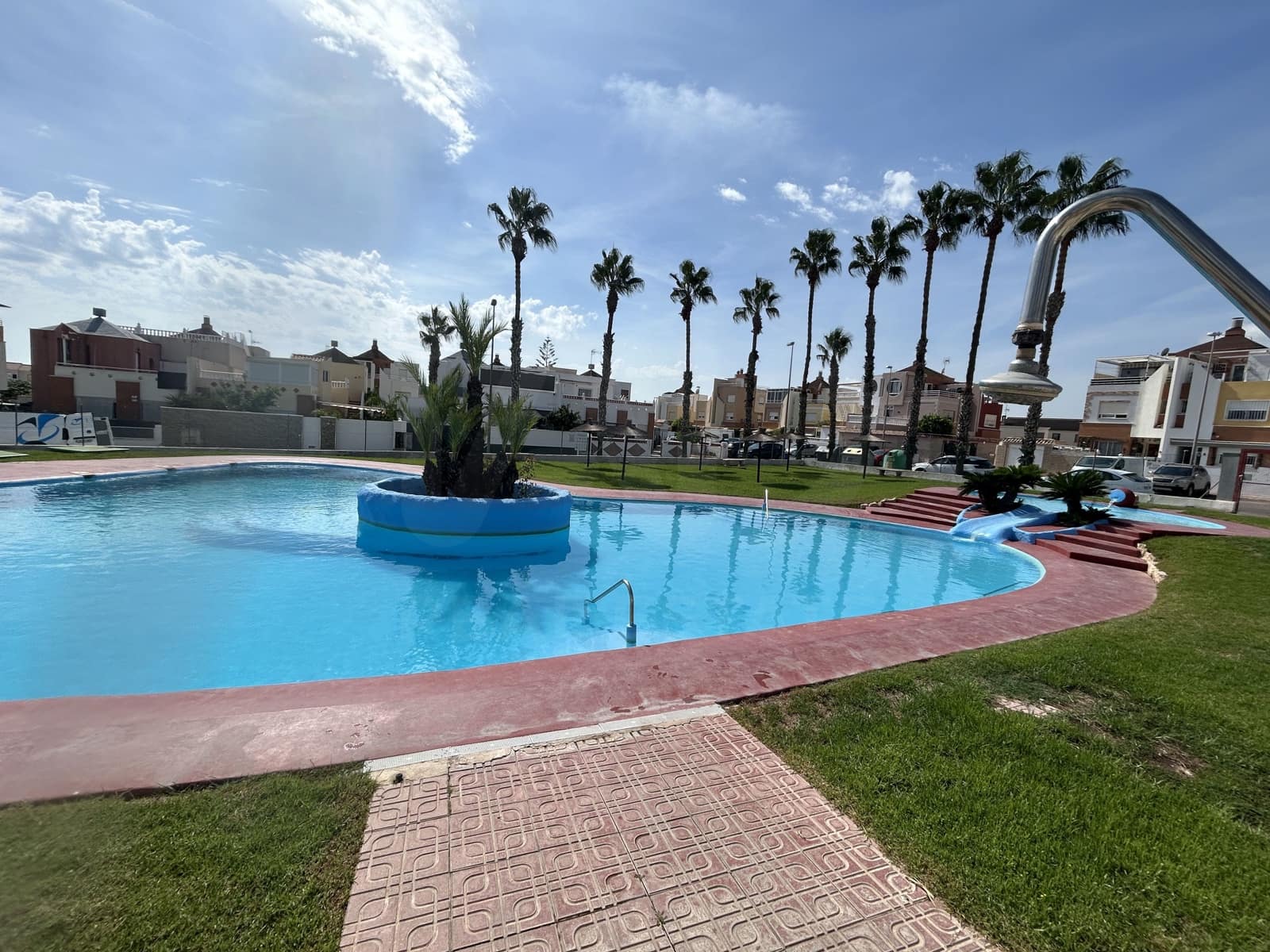 2 soverom Leilighet til salgs i Torrevieja med svømmebasseng - € 159 000 (Ref: 10131049)