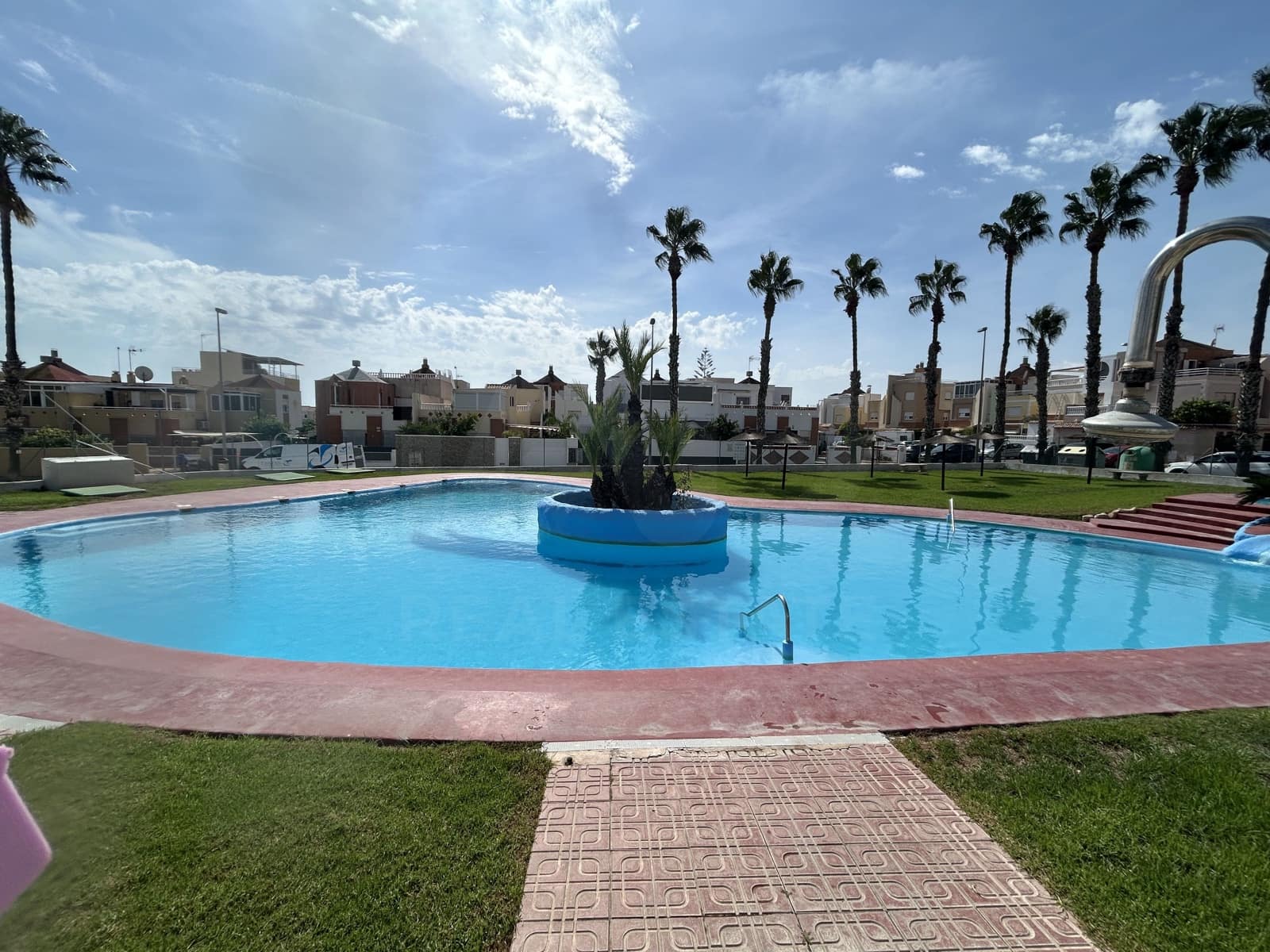 2 soverom Leilighet til salgs i Torrevieja med svømmebasseng - € 159 000 (Ref: 10131049)