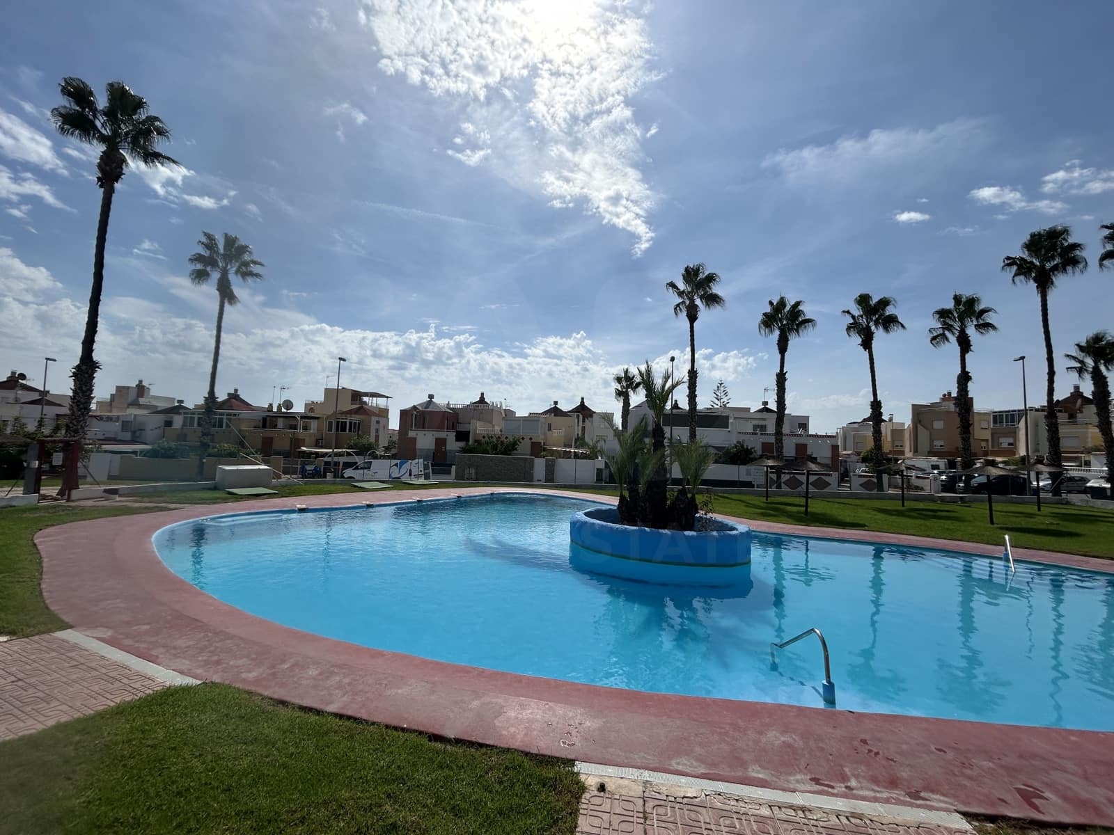 2 soverom Leilighet til salgs i Torrevieja med svømmebasseng - € 159 000 (Ref: 10131049)