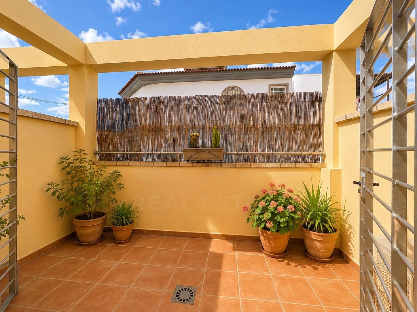 2 sovrum Lägenhet till salu i Cartama med garage - 260 000 € (Ref: 10131058)