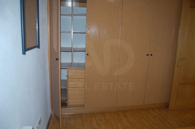 Apartamento de 2 habitaciones en Magán en alquiler con piscina garaje - 750 € (Ref: 10131064)