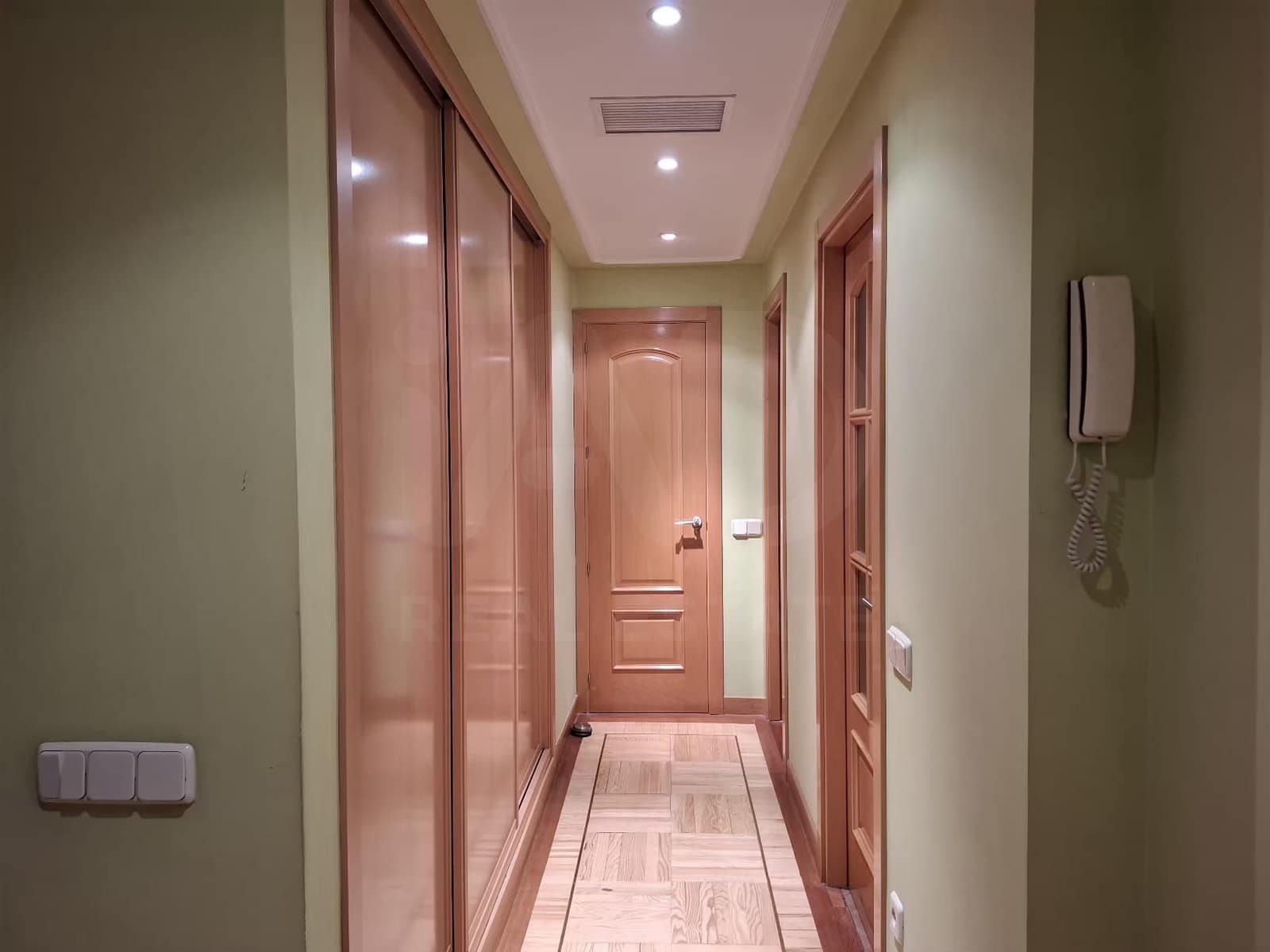 2 bedroom Apartment for rent in Madrid city - € 1,800 (Ref: 10131065)