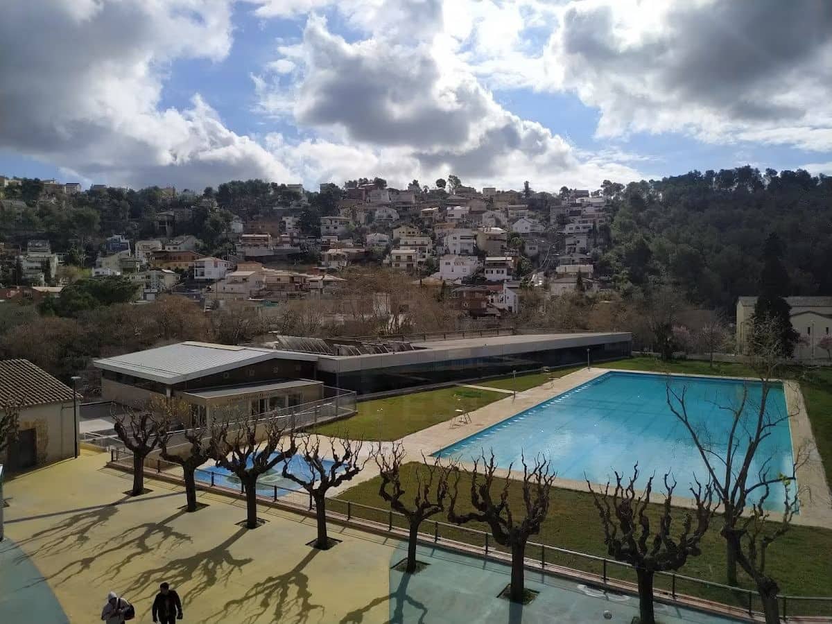 5 bedroom Apartment for sale in Vallirana with garage - € 425,000 (Ref: 10132277)