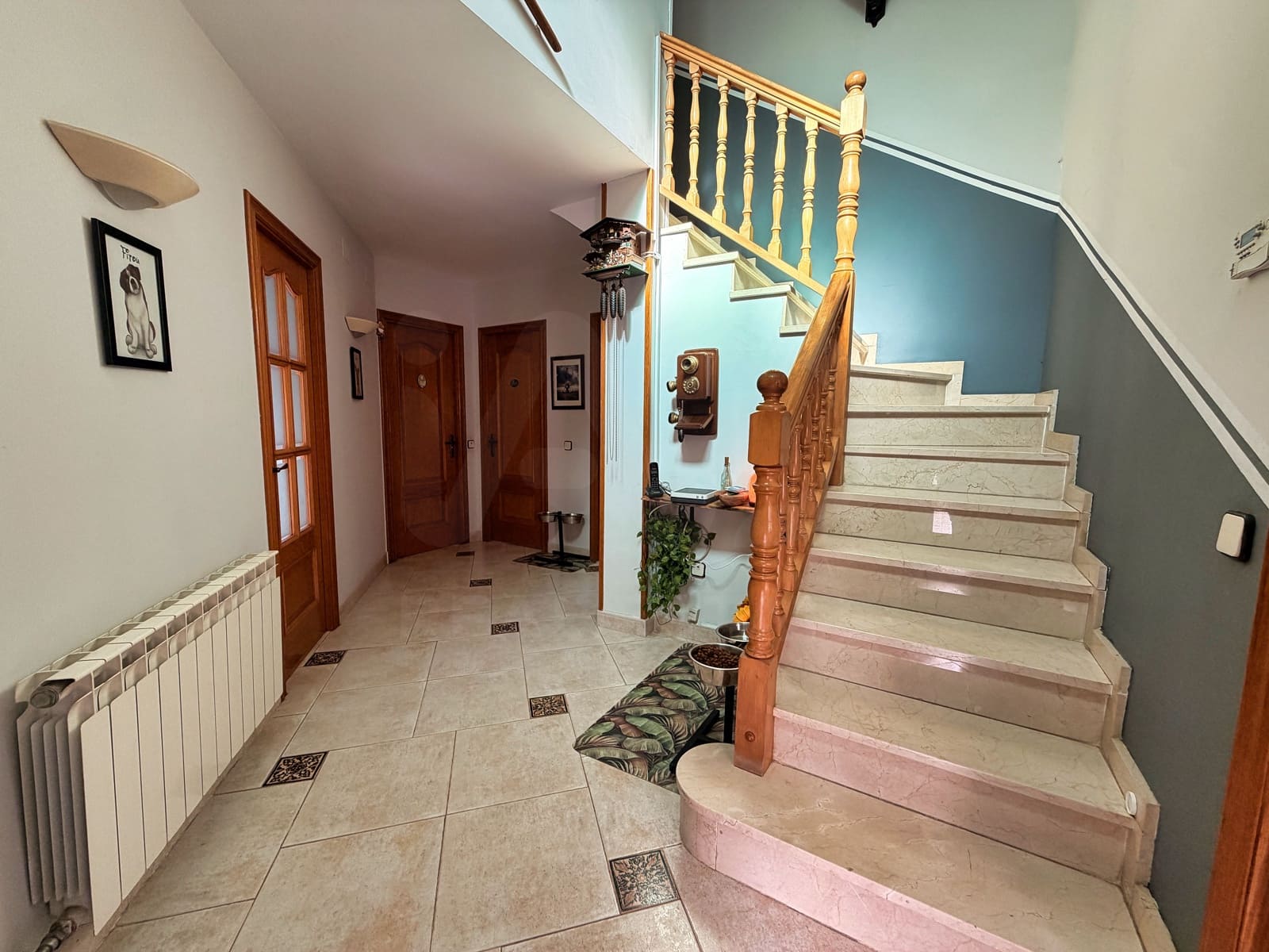 5 bedroom Apartment for sale in Vallirana with garage - € 425,000 (Ref: 10132277)