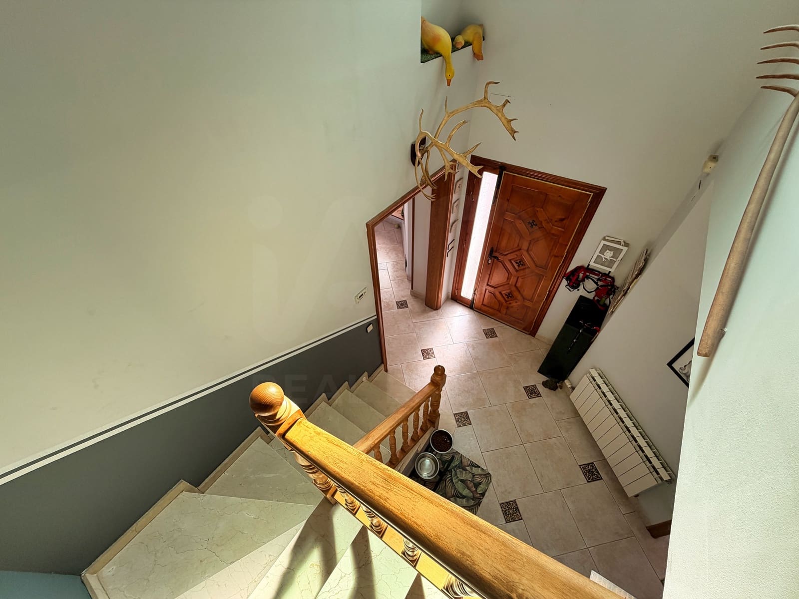 5 bedroom Apartment for sale in Vallirana with garage - € 425,000 (Ref: 10132277)