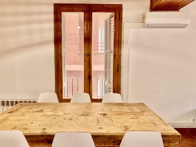 4 quarto Apartamento para venda em Sant Antoni, Barcelona cidade - 499 000 € (Ref: 10132354)