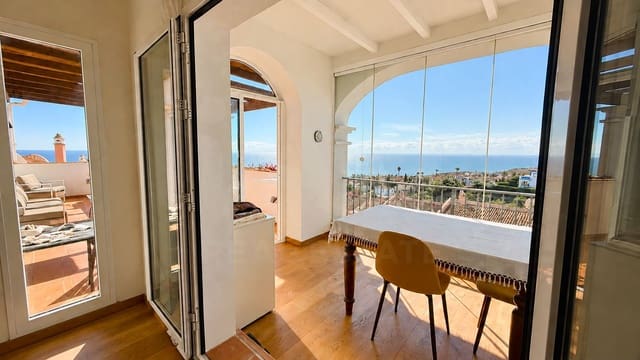 2 soveværelse Lejlighed til salg i La Alcaidesa med swimmingpool garage - € 549.000 (Ref: 10133386)