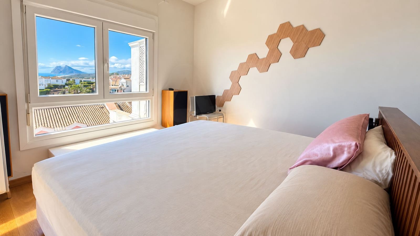 2 soveværelse Lejlighed til salg i La Alcaidesa med swimmingpool garage - € 549.000 (Ref: 10133386)