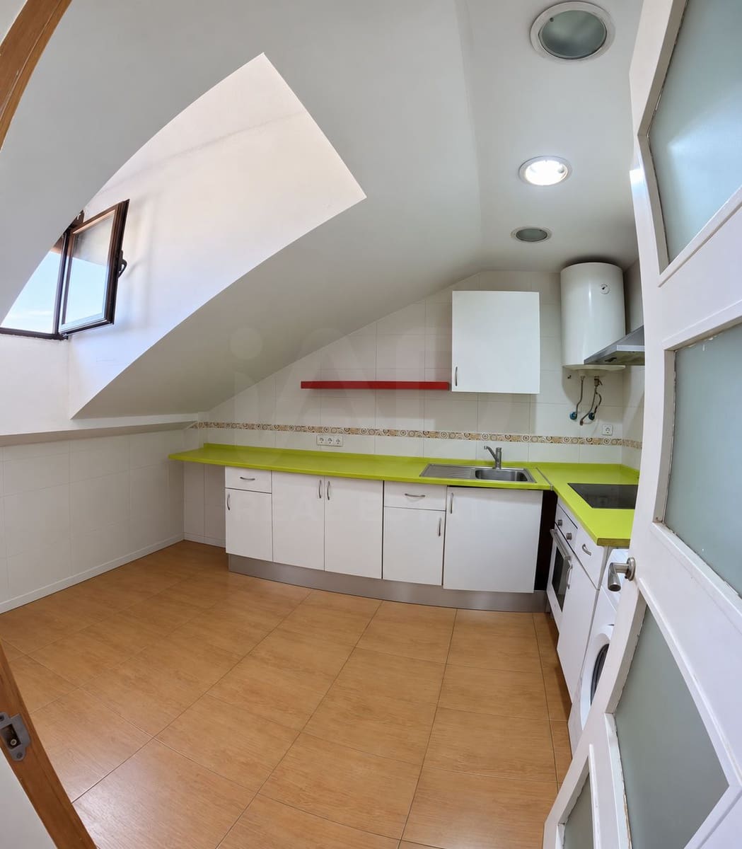 Apartamento de 2 habitaciones en Yeles en venta con garaje - 150.000 € (Ref: 10133388)