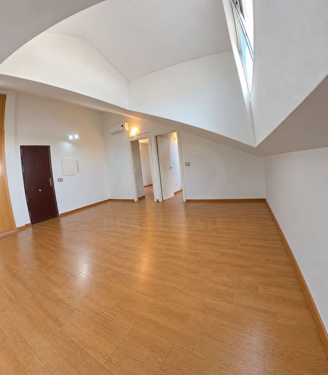 Apartamento de 2 habitaciones en Yeles en venta con garaje - 150.000 € (Ref: 10133388)