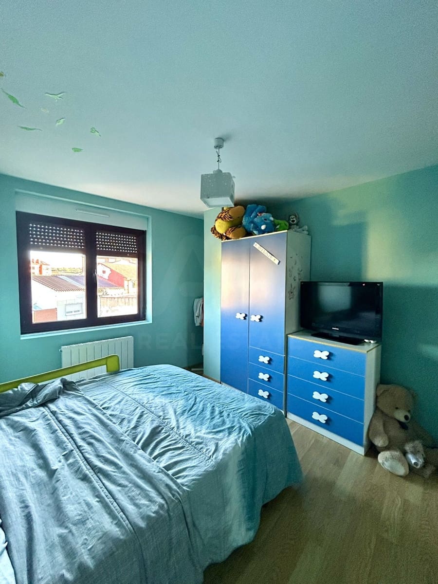 3 chambre Appartement à vendre à Villamanan - 82 000 € (Ref: 10135121)