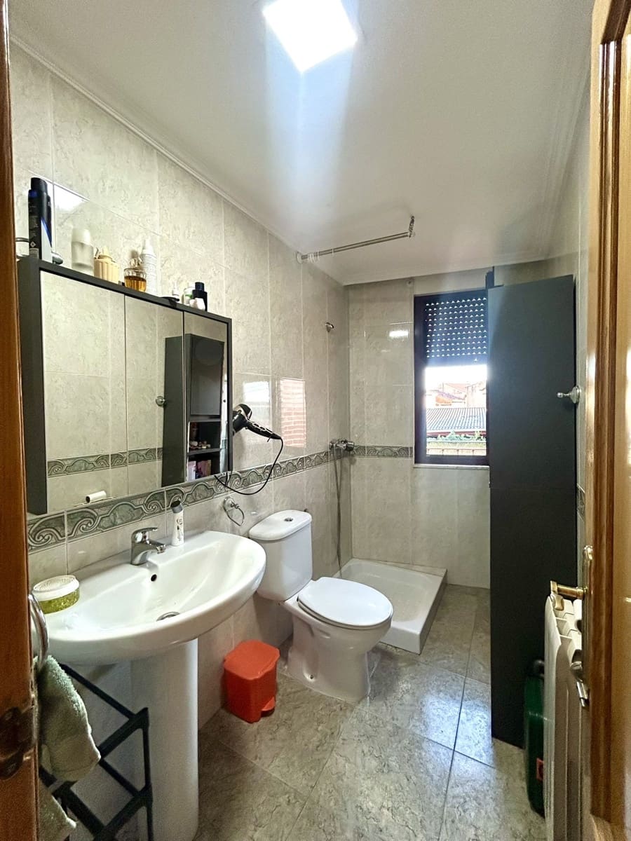 3 chambre Appartement à vendre à Villamanan - 82 000 € (Ref: 10135121)