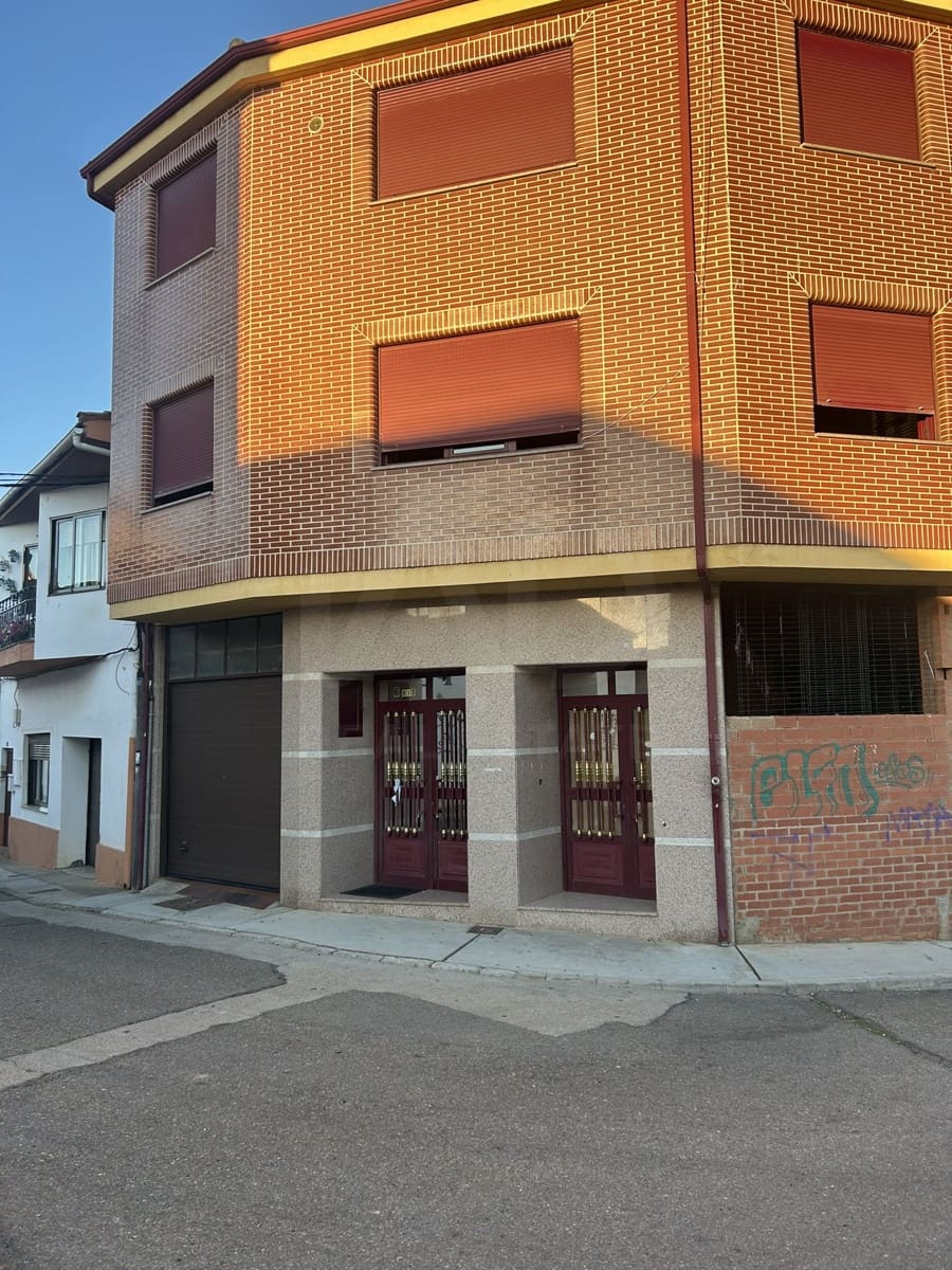 3 chambre Appartement à vendre à Villamanan - 82 000 € (Ref: 10135121)