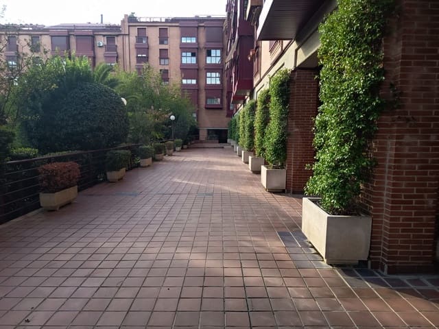Lägenhet till salu i Acacias, Madrid stad - 25 000 € (Ref: 10135123)