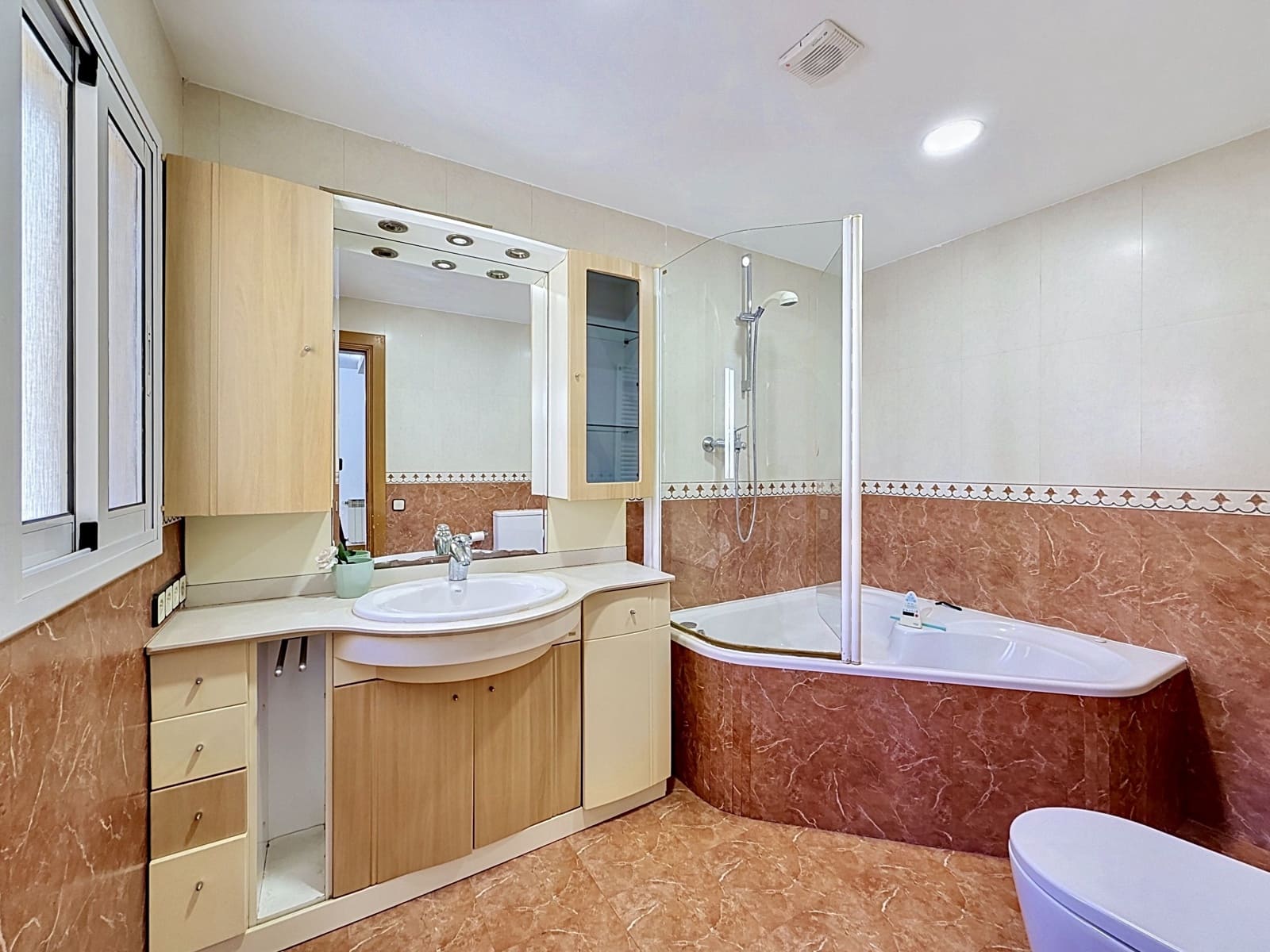 2 soveværelse Lejlighed til salg i Cornella de Llobregat - € 206.000 (Ref: 10135124)