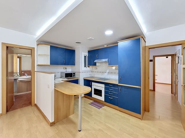 2 soveværelse Lejlighed til salg i Cornellà de Llobregat - € 206.000 (Ref: 10135124)
