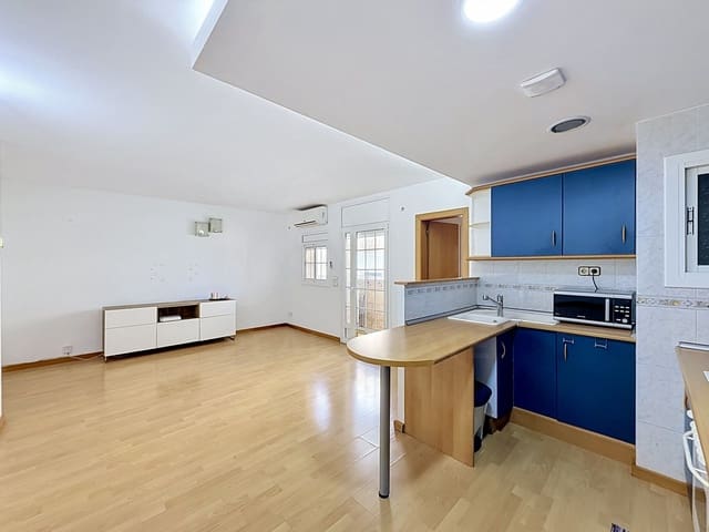 2 soveværelse Lejlighed til salg i Cornellà de Llobregat - € 206.000 (Ref: 10135124)