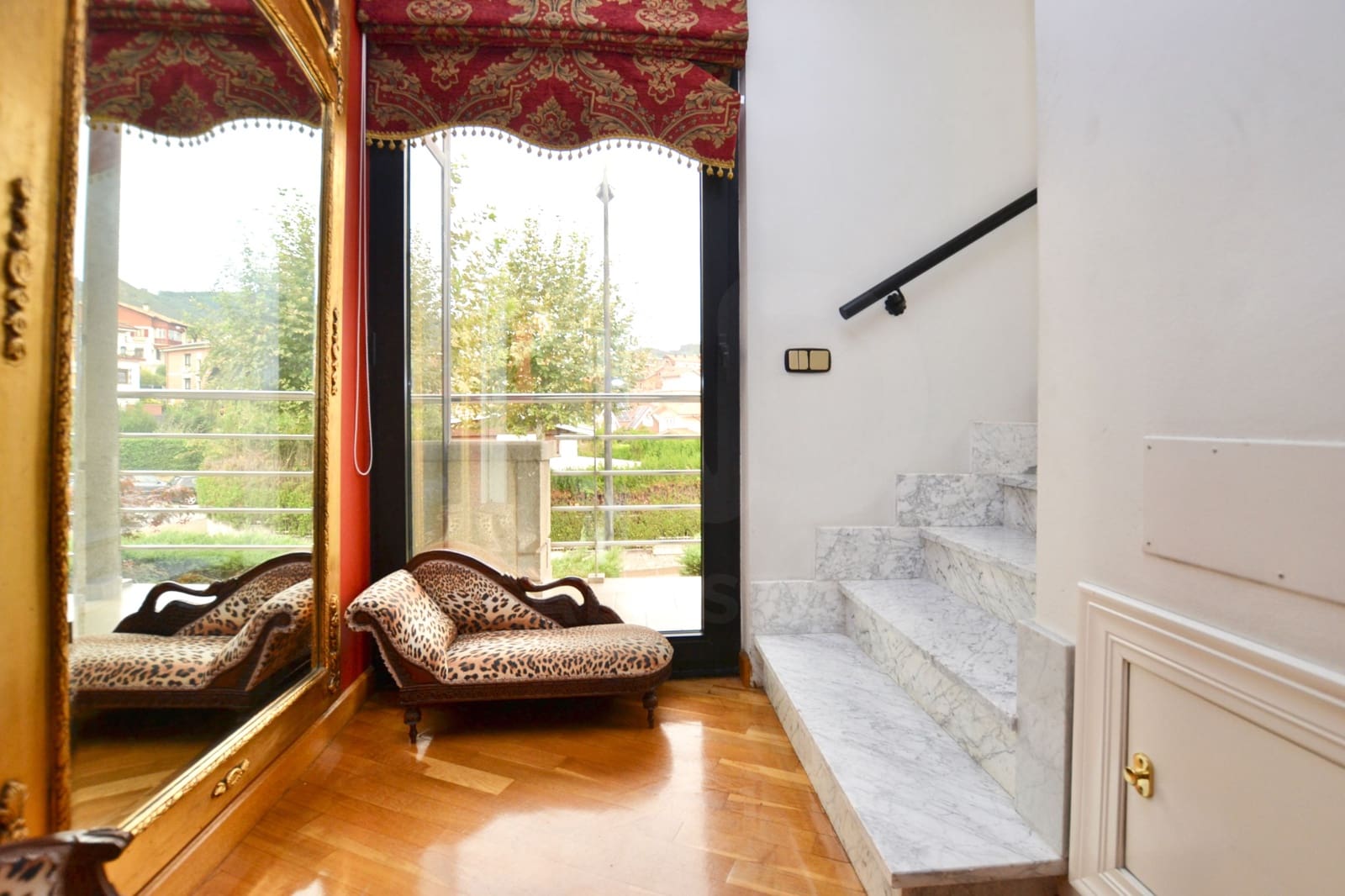 5 sypialnia Apartament na sprzedaż w Oviedo z garażem - 1 100 000 € (Ref: 10135126)
