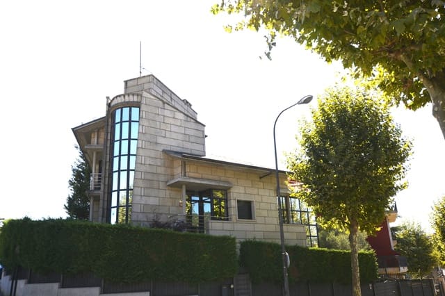 5 sypialnia Apartament na sprzedaż w Centro Urbano, Oviedo z garażem - 1 100 000 € (Ref: 10135126)
