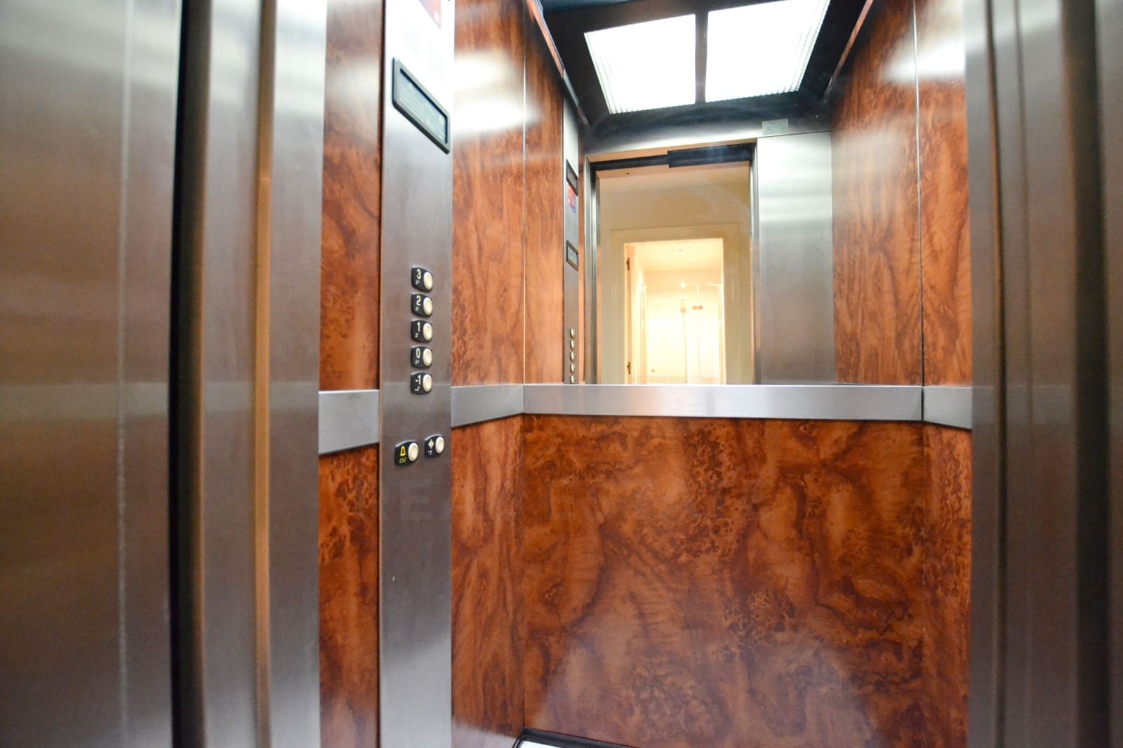 5 sypialnia Apartament na sprzedaż w Oviedo z garażem - 1 100 000 € (Ref: 10135126)