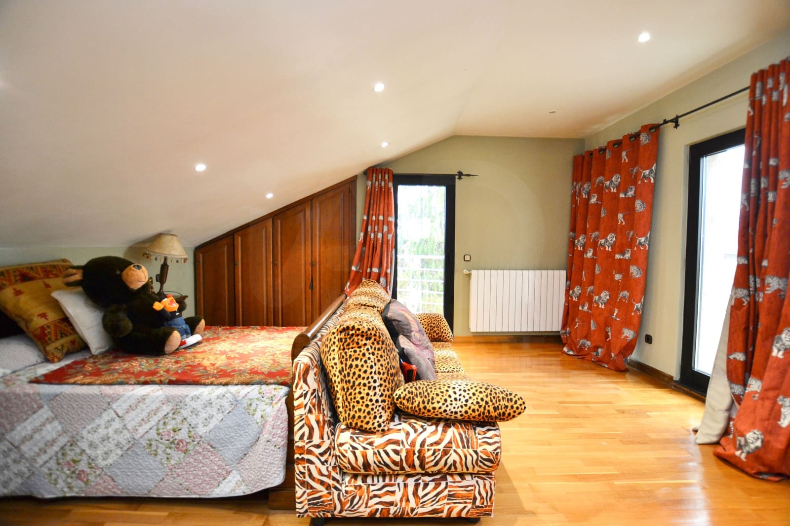 5 sypialnia Apartament na sprzedaż w Oviedo z garażem - 1 100 000 € (Ref: 10135126)
