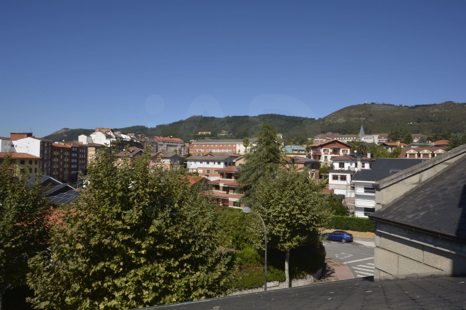 5 bedroom Apartment for sale in Oviedo with garage - € 1,100,000 (Ref: 10135126)