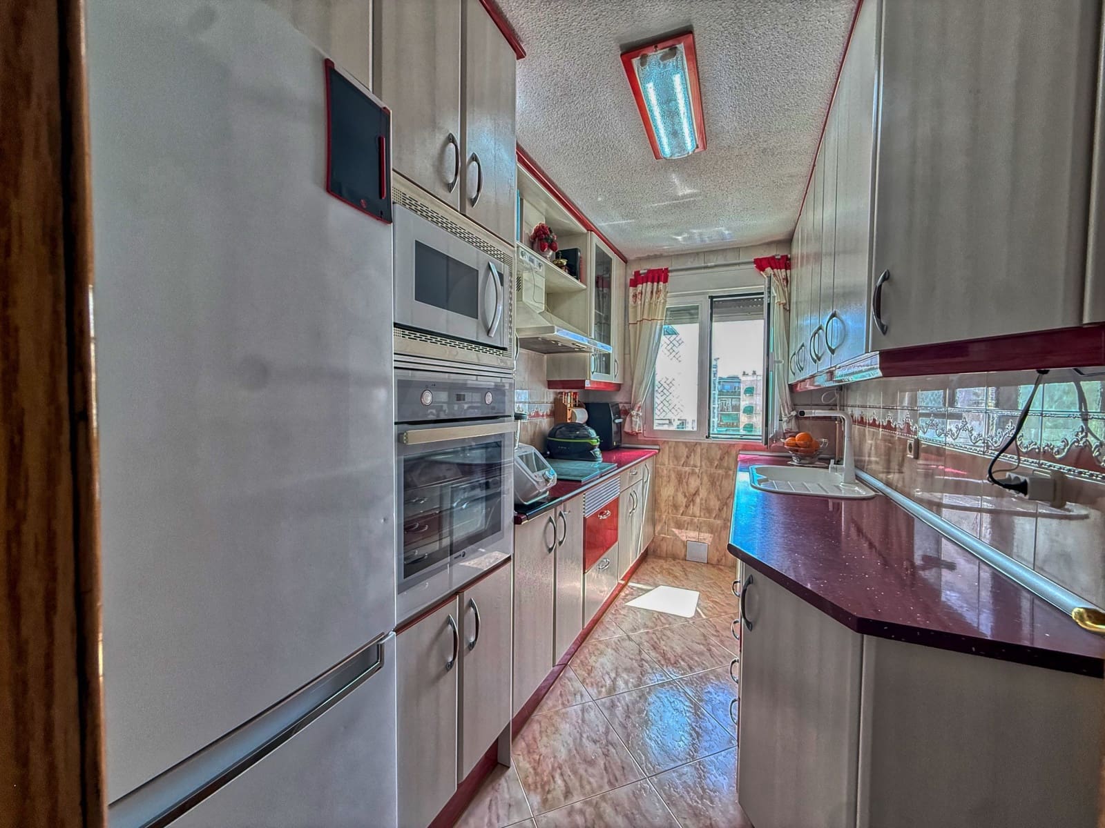 3 makuuhuone Huoneisto myytävänä paikassa Madrid kaupunki - 365 700 € (Ref: 10135128)