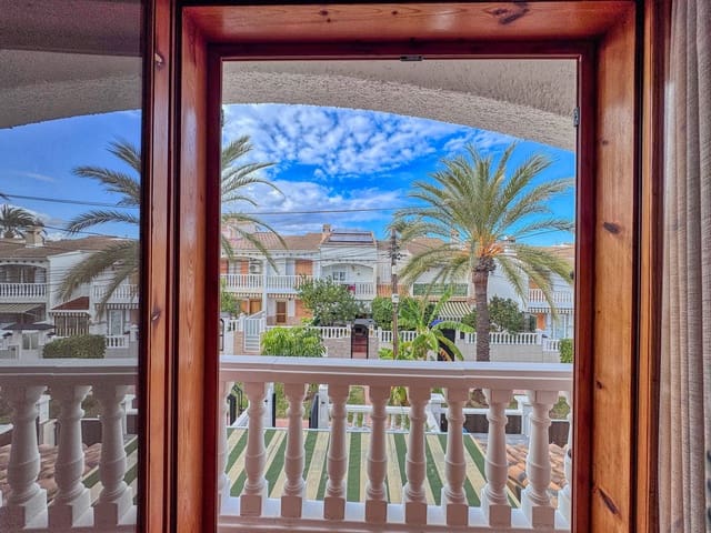 2 bedroom Apartment for sale in Panorama - Sierramar, Santa Pola with pool - € 179,500 (Ref: 10135544)