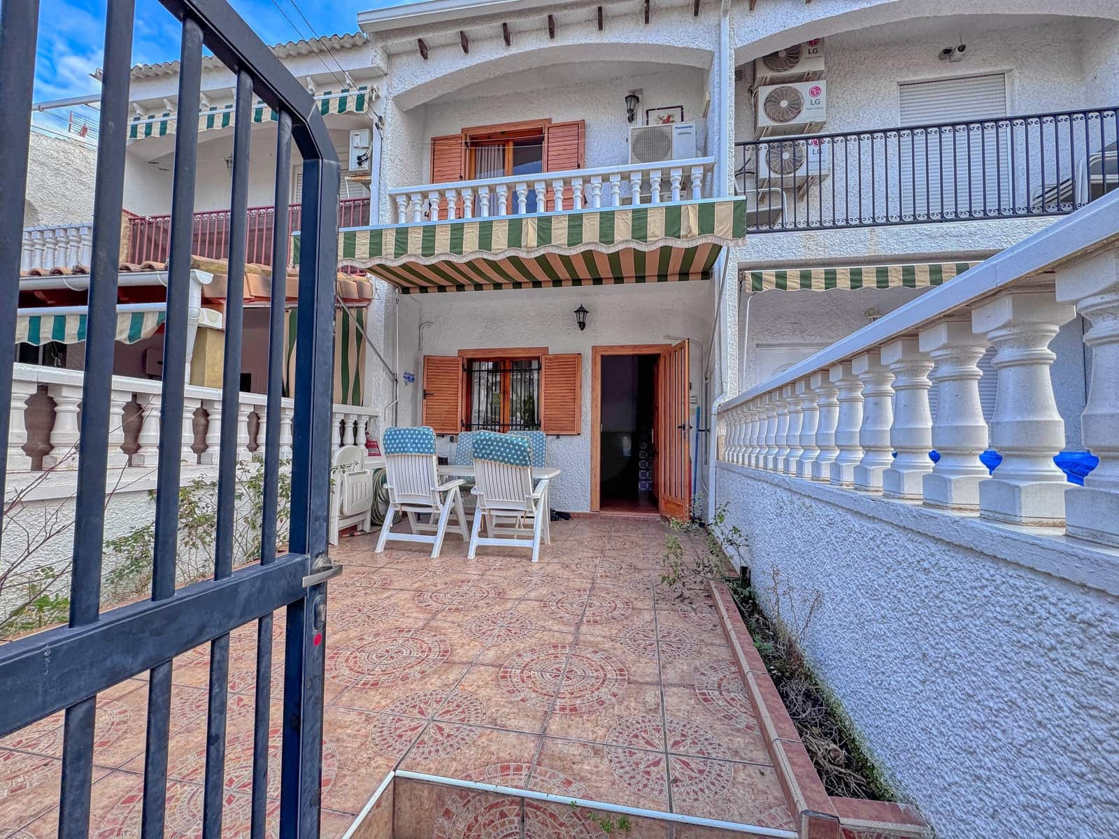 2 bedroom Apartment for sale in Santa Pola with pool - € 179,500 (Ref: 10135544)