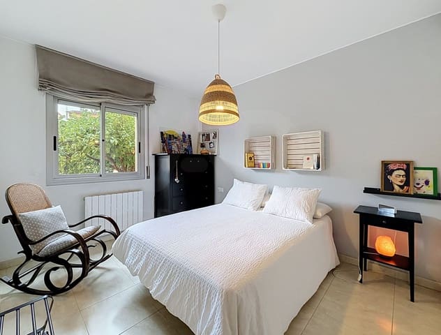 3 quarto Apartamento para venda em Olivella com garagem - 290 000 € (Ref: 10135547)