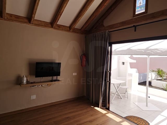Apartamento de 1 habitación en Costa Teguise, Teguise en venta con piscina - 175.000 € (Ref: 10135549)
