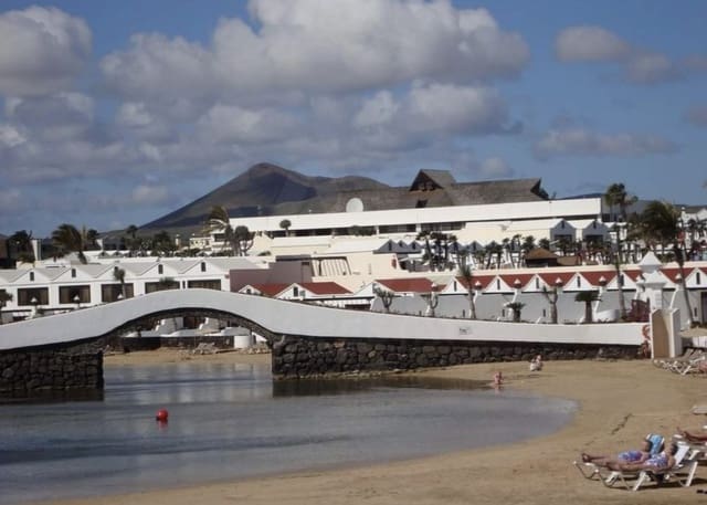 Apartamento de 1 habitación en Costa Teguise, Teguise en venta con piscina - 175.000 € (Ref: 10135549)