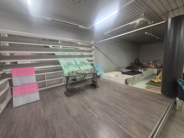 Kommersiell till salu i Salamanca stad - 650 000 € (Ref: 10135557)
