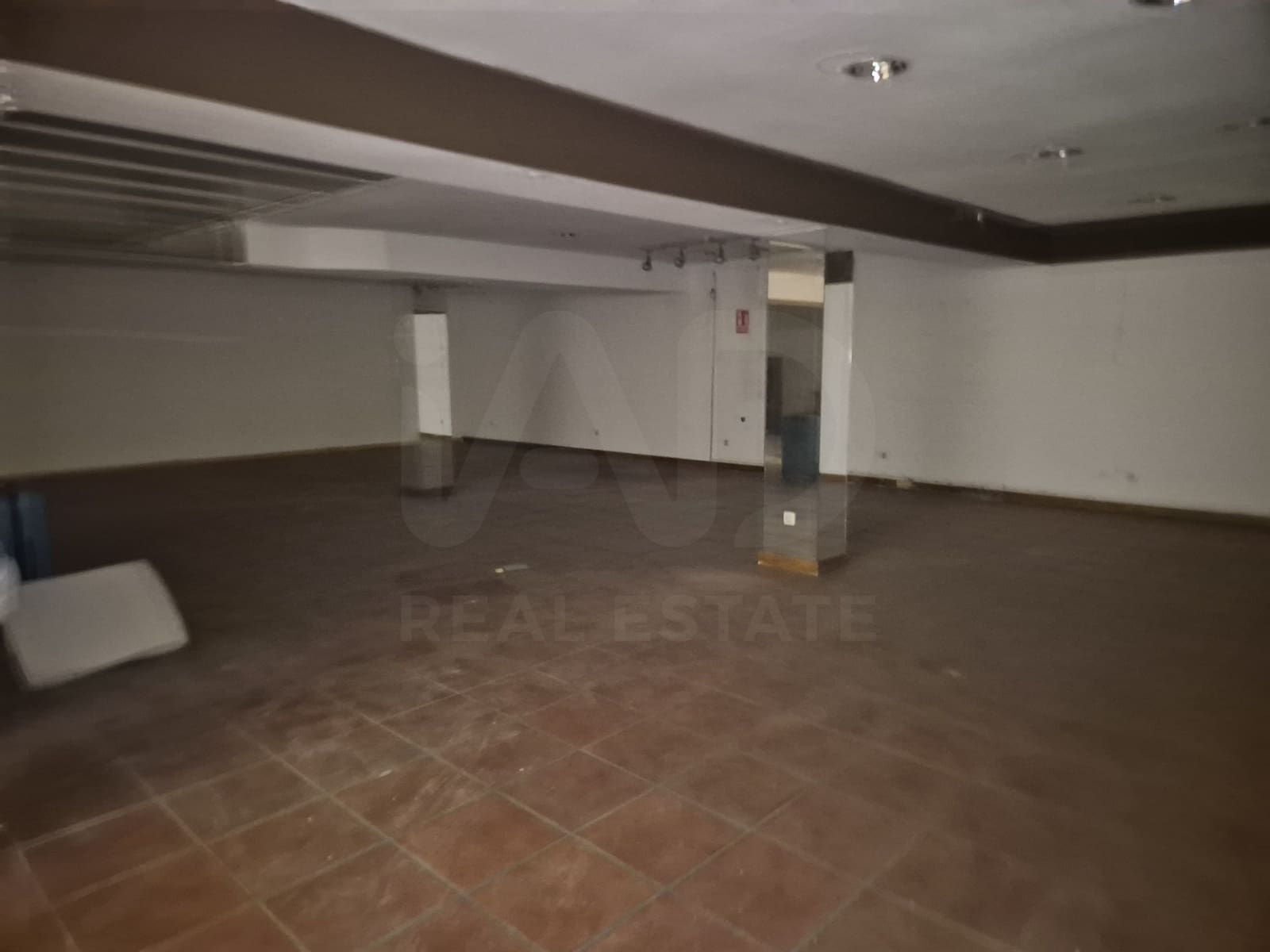 Komercyjne na sprzedaż w Miasto Salamanka - 650 000 € (Ref: 10135557)