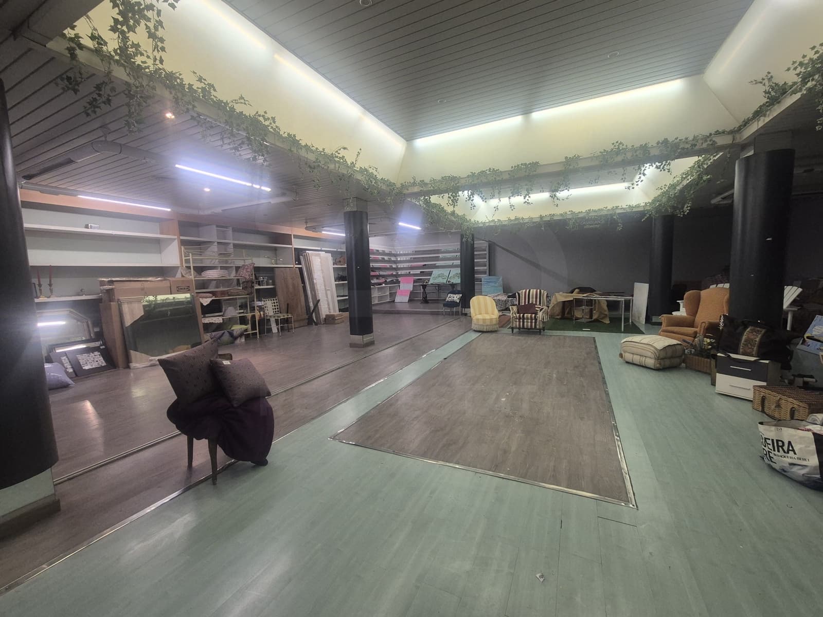 Komercyjne na sprzedaż w Miasto Salamanka - 650 000 € (Ref: 10135557)