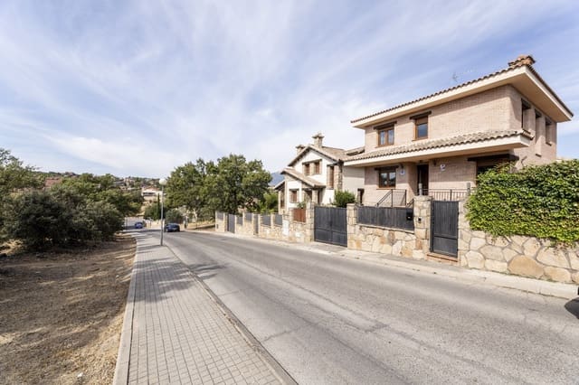 5 quarto Apartamento para venda em Guadalix de la Sierra com garagem - 520 000 € (Ref: 10136565)